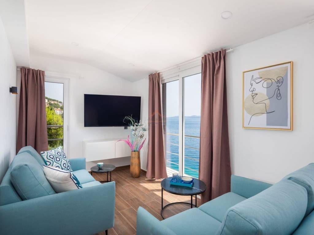 Villa, Sale, Omiš, Stanići