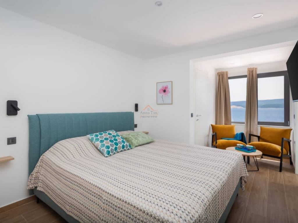 Villa, Sale, Omiš, Stanići