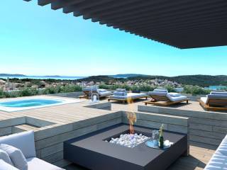 Flat in a villa, Sale, Okrug, Okrug Gornji