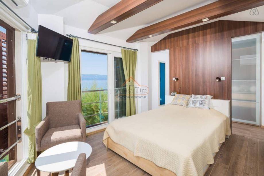 Villa, Sale, Omiš, Stanići