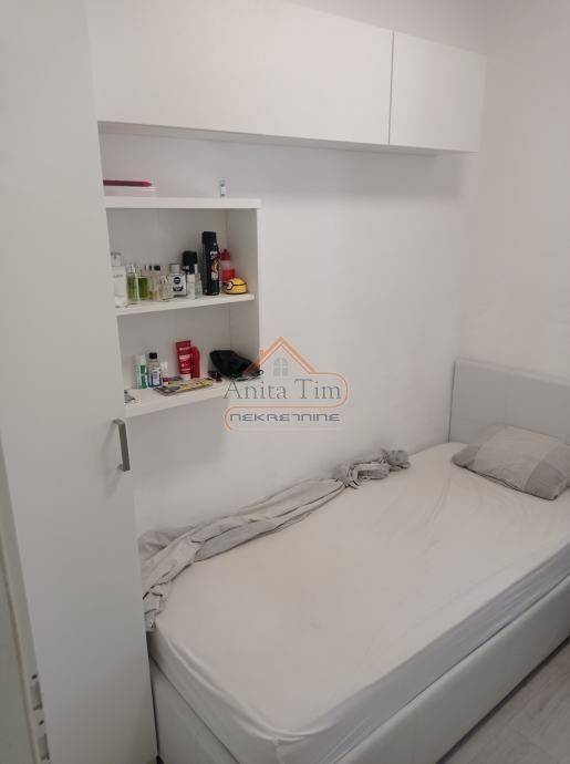 Flat in a building, Sale, Split, Split