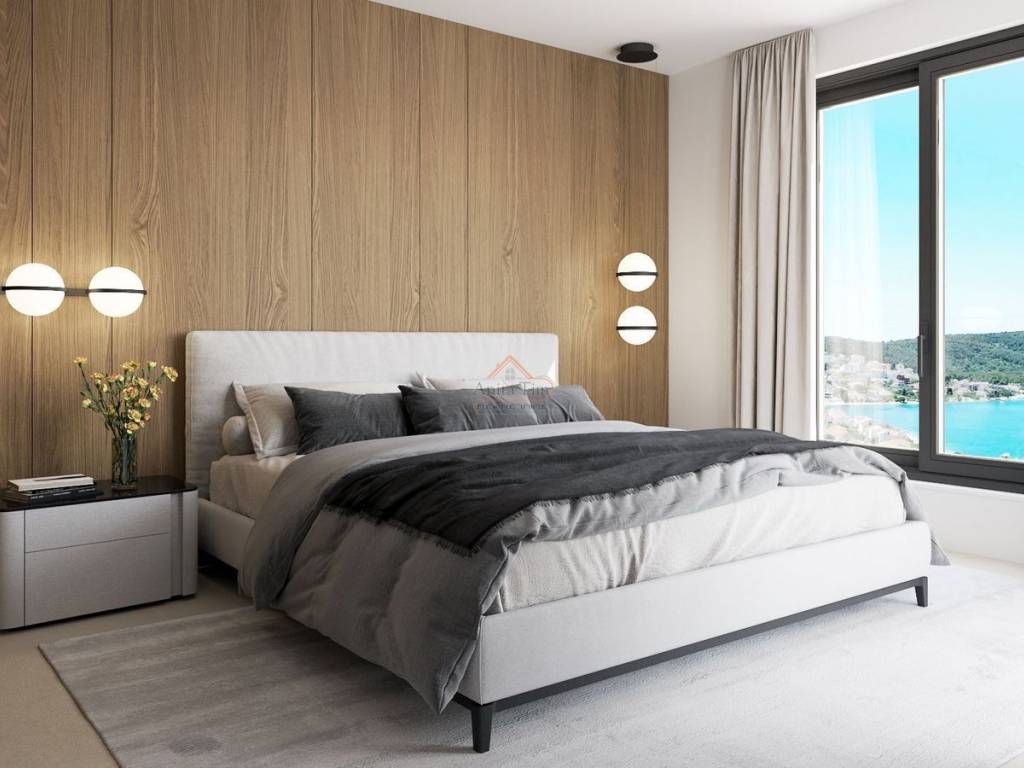 Flat in a villa, Sale, Okrug, Okrug Gornji