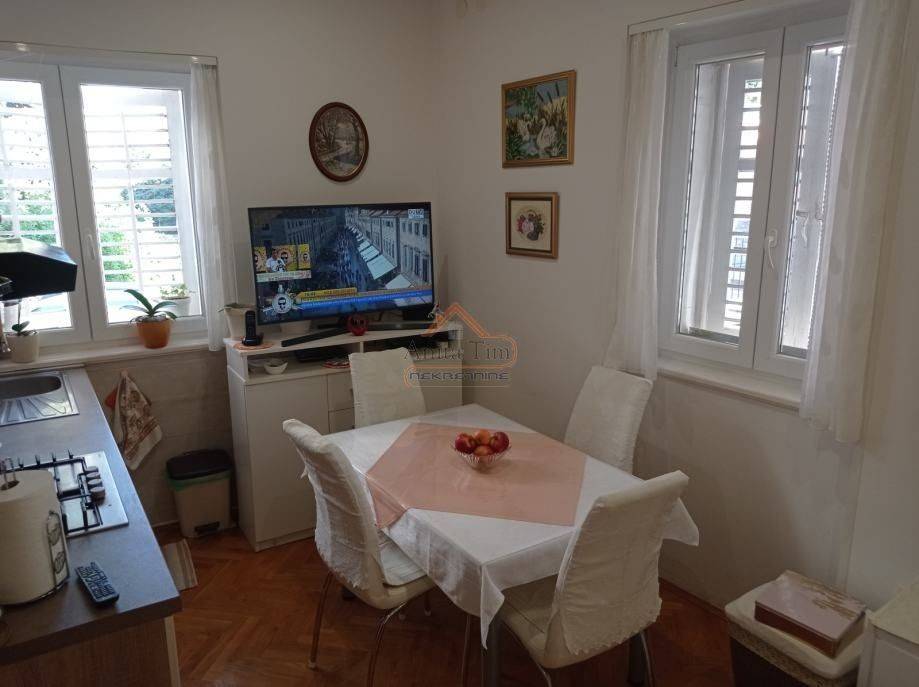 Flat in a building, Sale, Split, Split