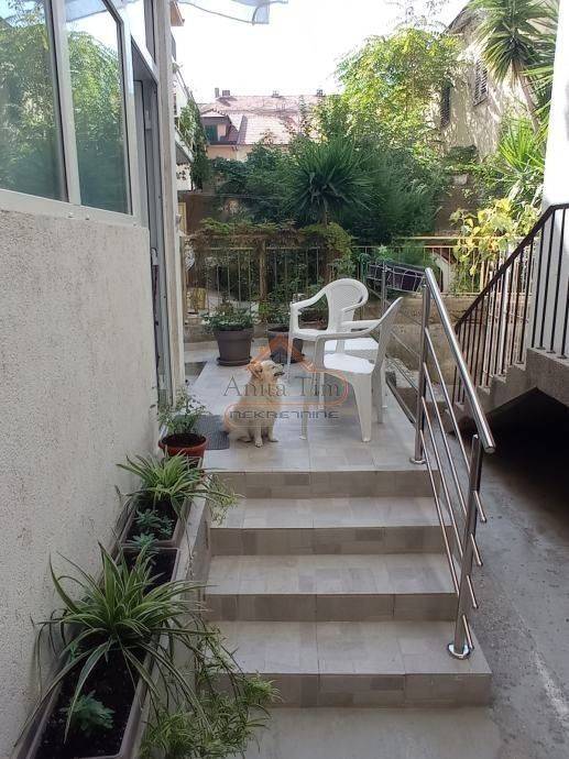 Flat in a building, Sale, Split, Split