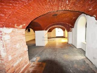 Hospitality and tourism unit, Sale, Zagreb, Donji Grad