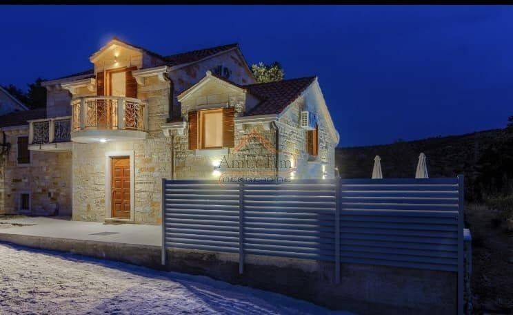 Semi-detached house, Sale, Nerežišća, Dračevica