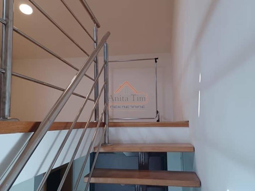 Flat in a building, Sale, Solin, Japirko