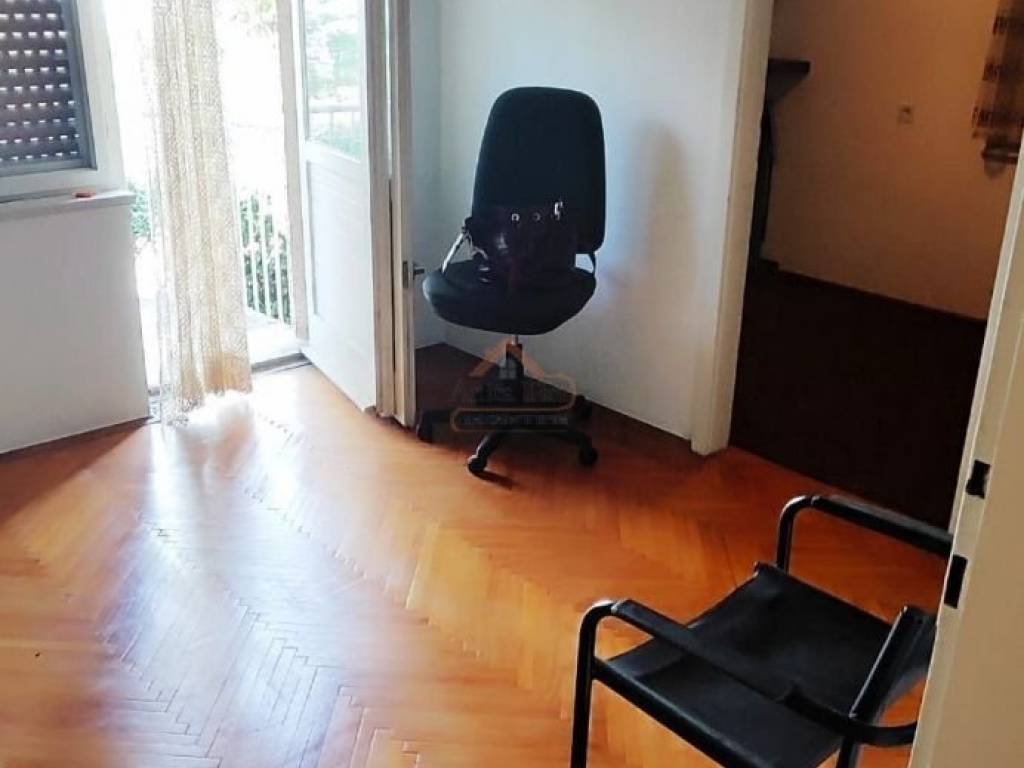 Flat in a building, Sale, Split, Split