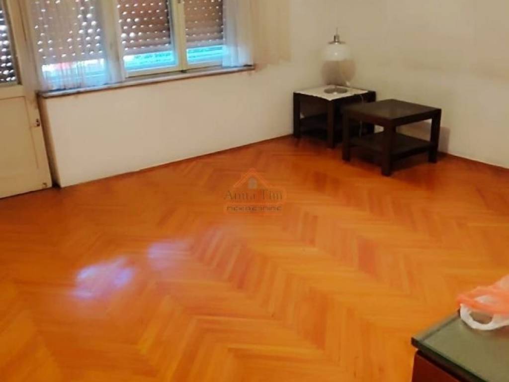 Flat in a building, Sale, Split, Split