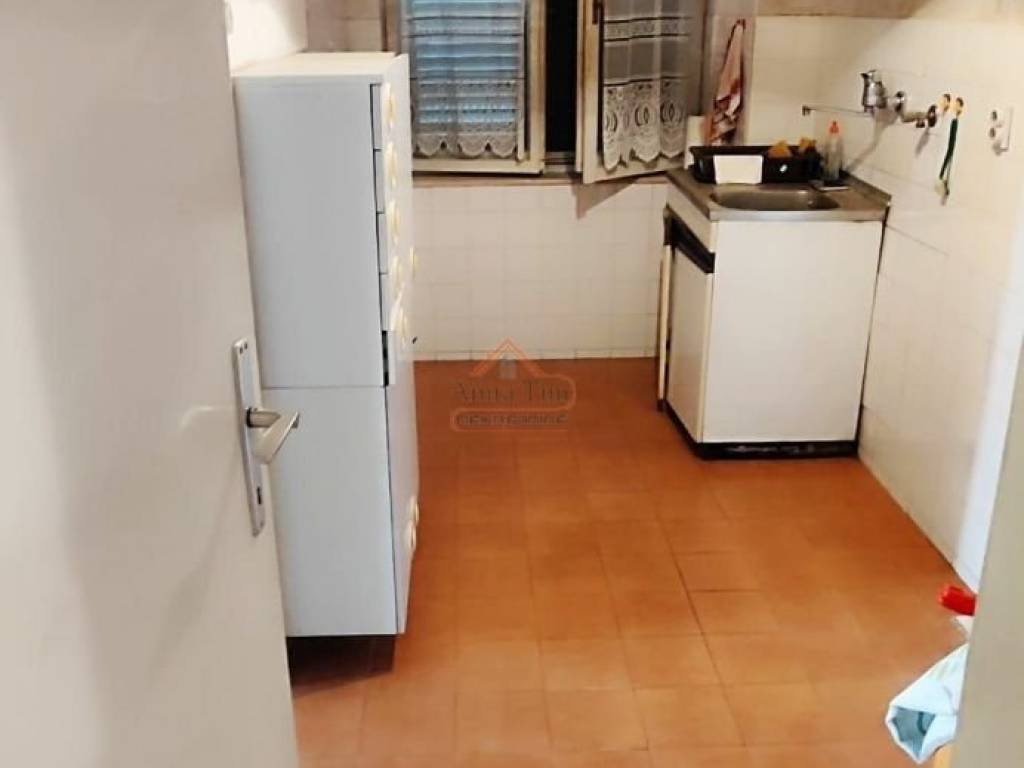 Flat in a building, Sale, Split, Split
