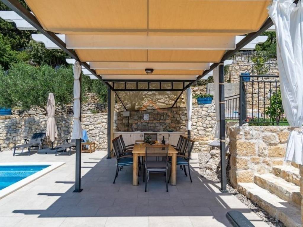 Stone house, Sale, Omiš, Omiš