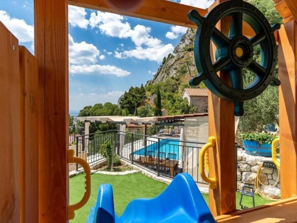 Stone house, Sale, Omiš, Omiš