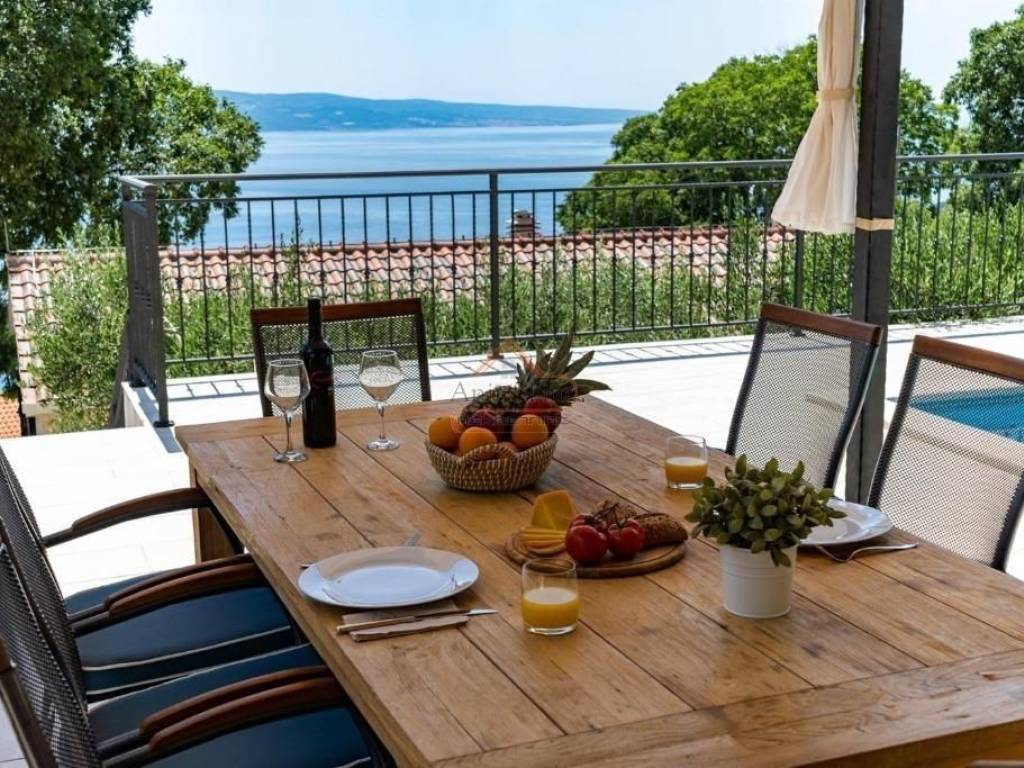 Stone house, Sale, Omiš, Omiš