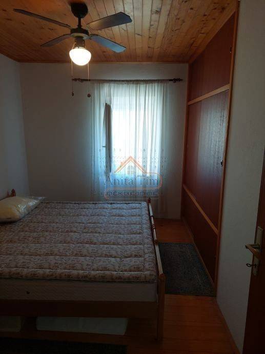 Stone house, Sale, Milna, Milna