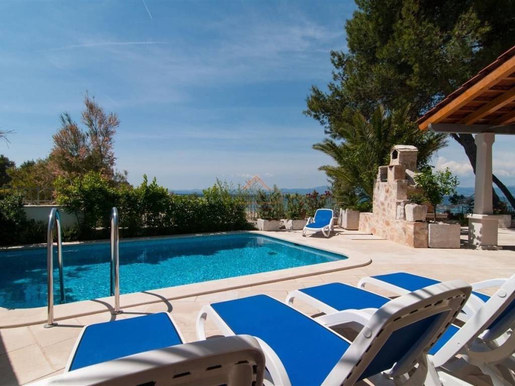 Leasure property, Sale, Supetar, Mirca