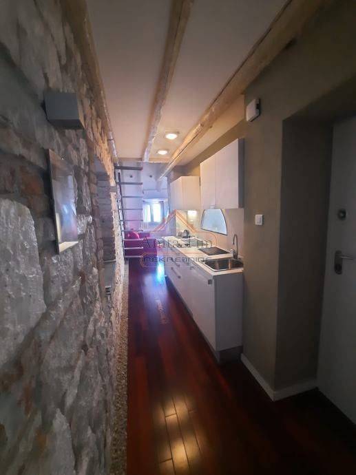 Flat in a building, Sale, Split, Split