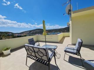 House with apartments, Sale, Marina, Vinišće