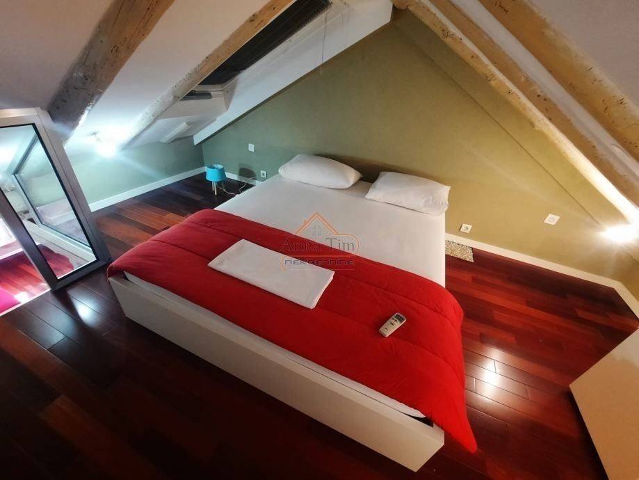 Flat in a building, Sale, Split, Split