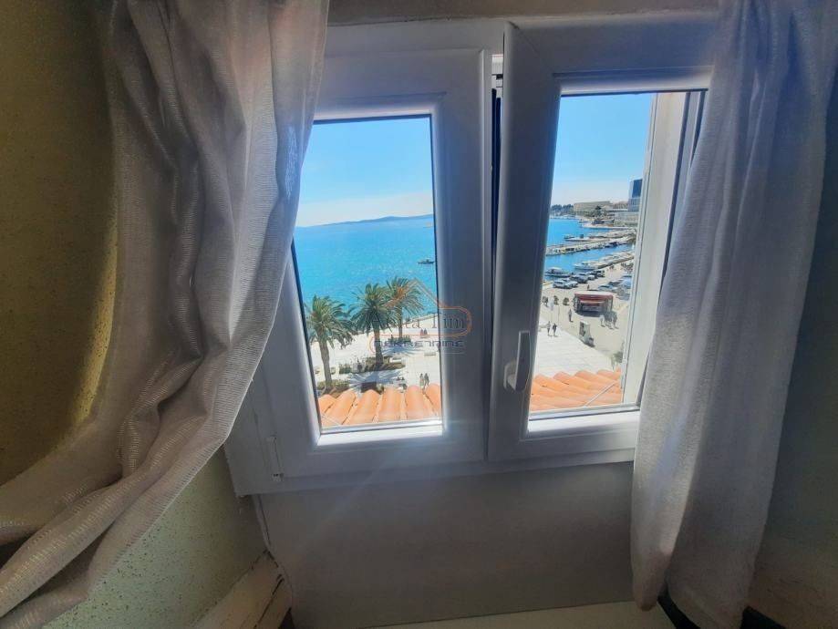 Flat in a building, Sale, Split, Split