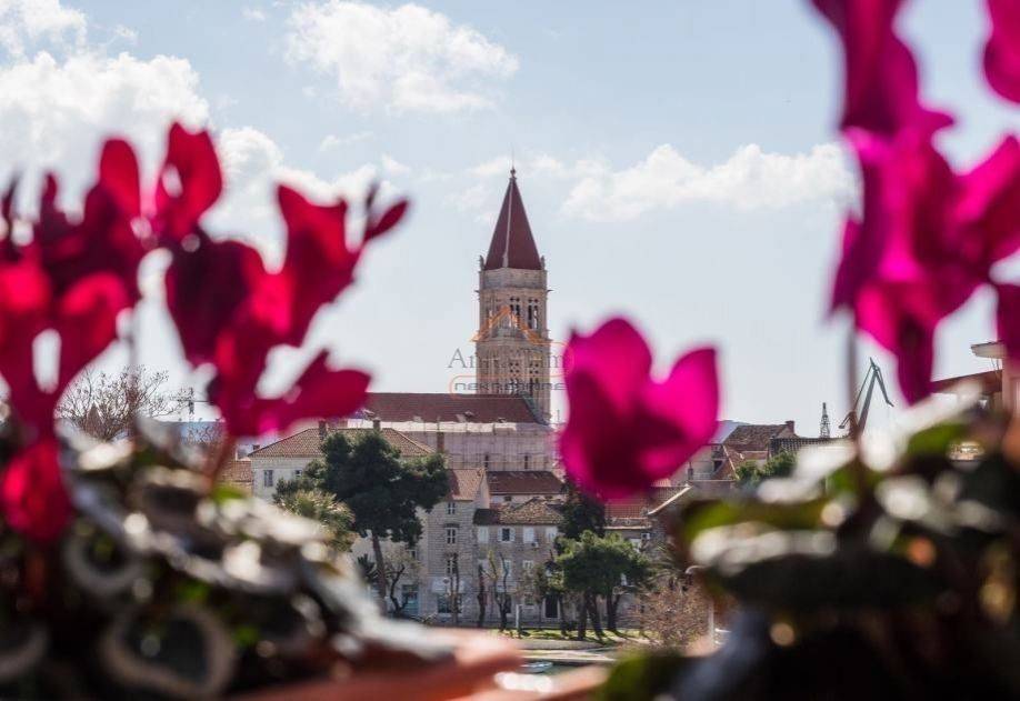 Flat in a building, Sale, Trogir, Trogir