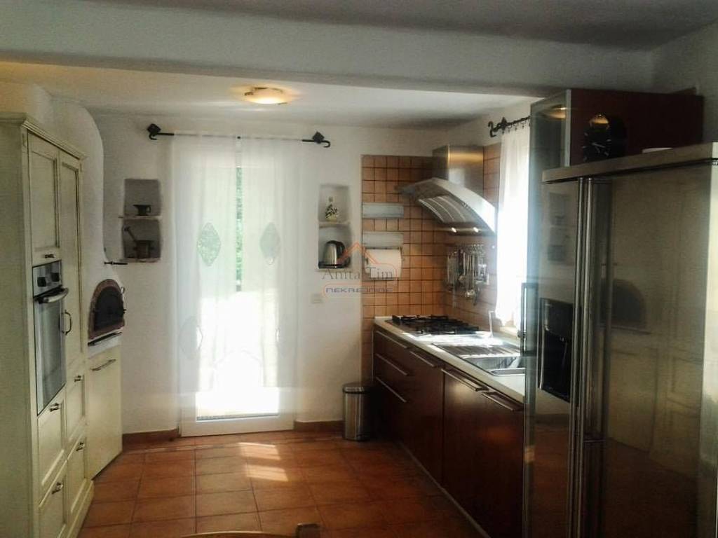 Leasure property, Sale, Supetar, Mirca
