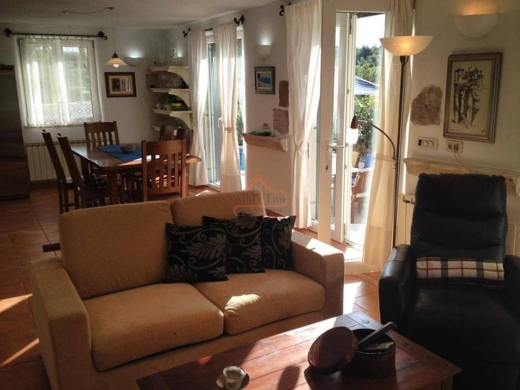 Leasure property, Sale, Supetar, Mirca