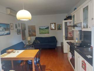 Flat in a building, Sale, Split, Split