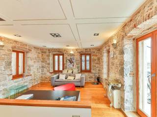 Flat in a building, Rent, Split, Split