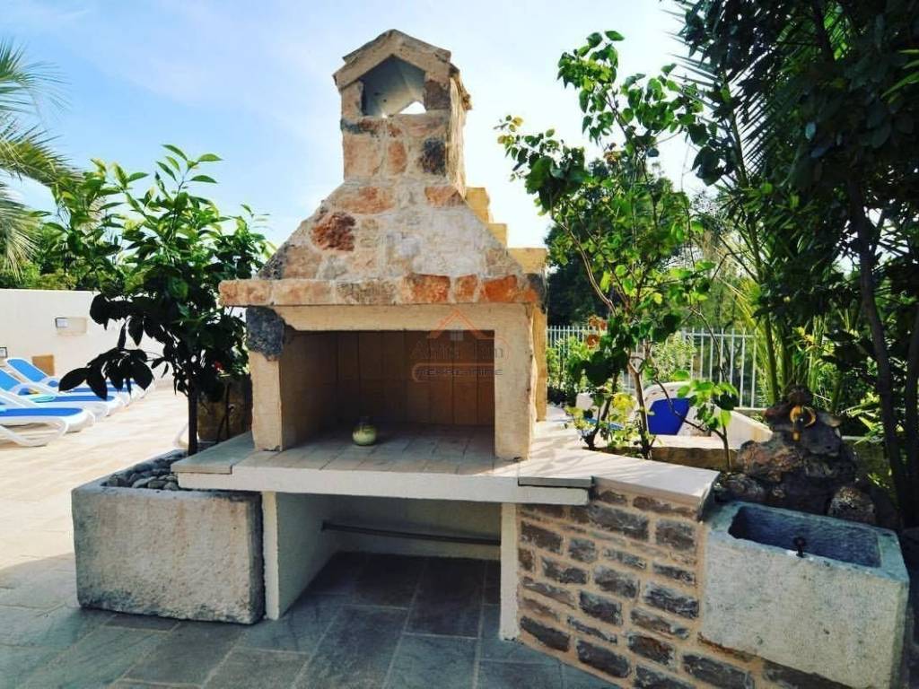 Leasure property, Sale, Supetar, Mirca