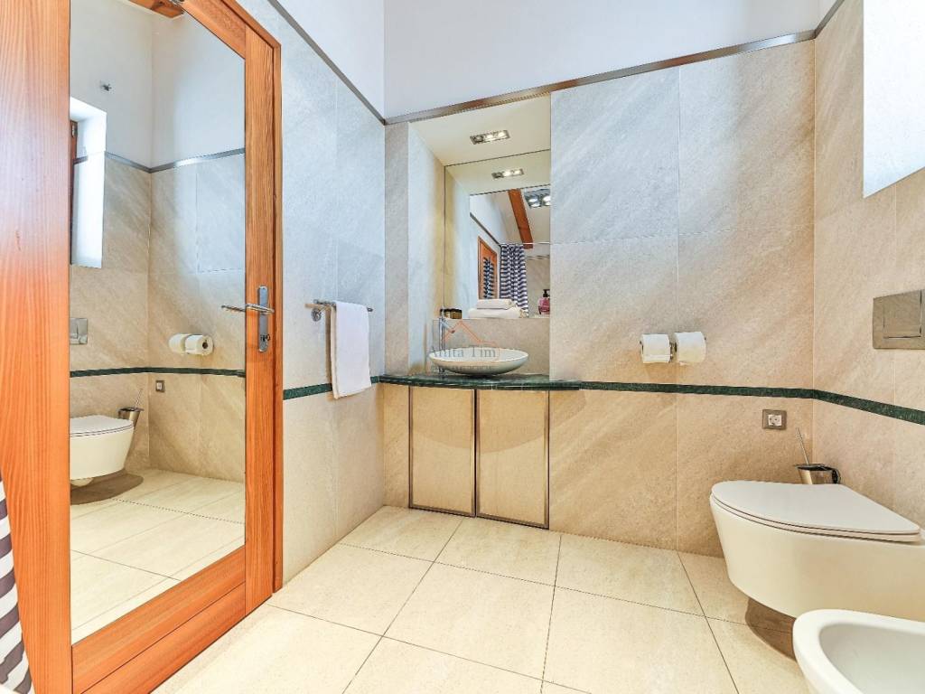 Flat in a building, Rent, Split, Split