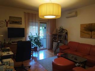 Flat in a building, Sale, Split, Split