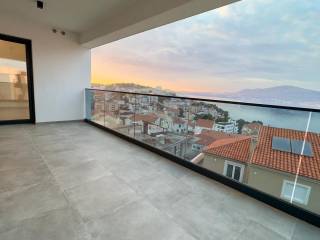 Flat in a new building, Sale, Okrug, Okrug Gornji