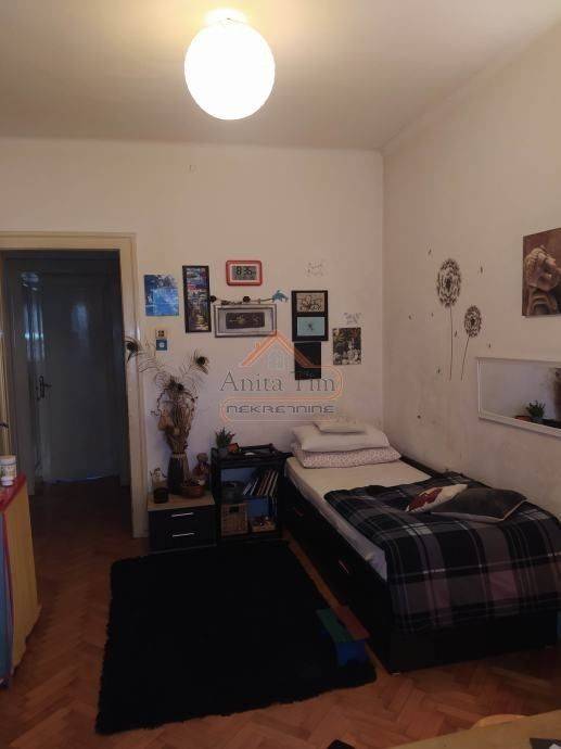 Flat in a building, Sale, Split, Split