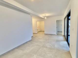 Flat in a new building, Sale, Okrug, Okrug Gornji