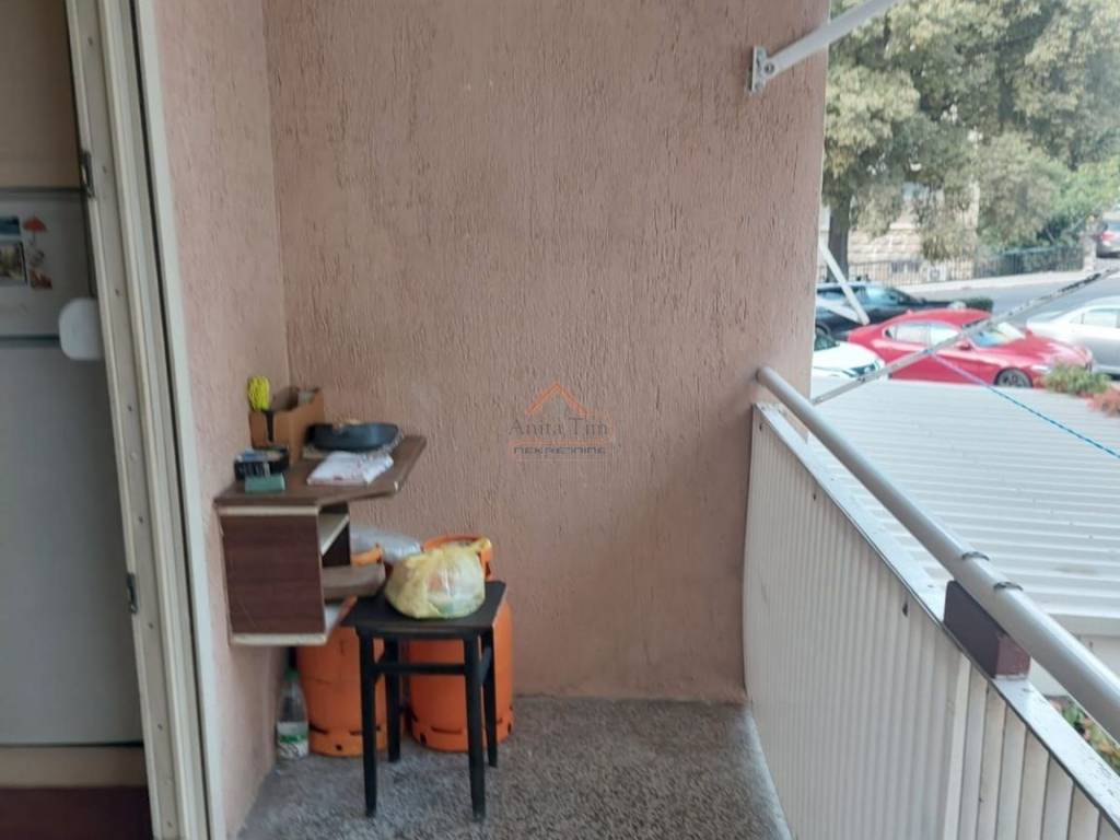 Flat in a building, Sale, Split, Split