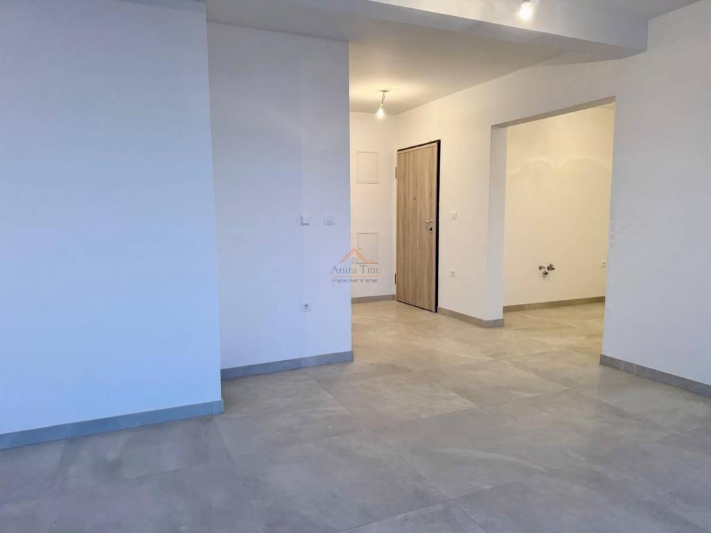 Flat in a new building, Sale, Okrug, Okrug Gornji