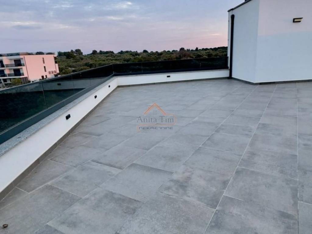 Flat in a new building, Sale, Okrug, Okrug Gornji