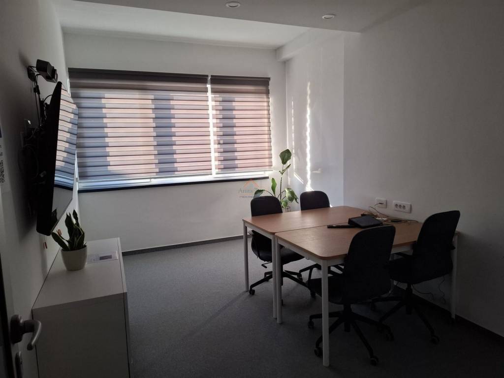 Office, Lease, Split, Split