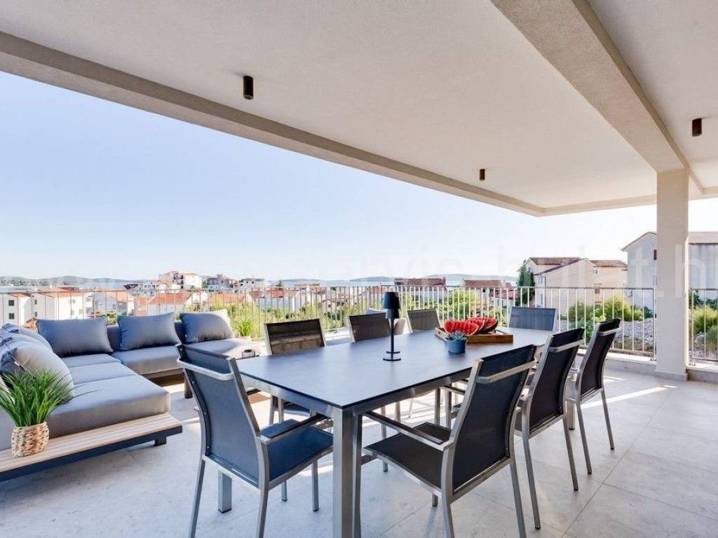 Luksuzna vila, Najam, Šibenik - Okolica, Brodarica