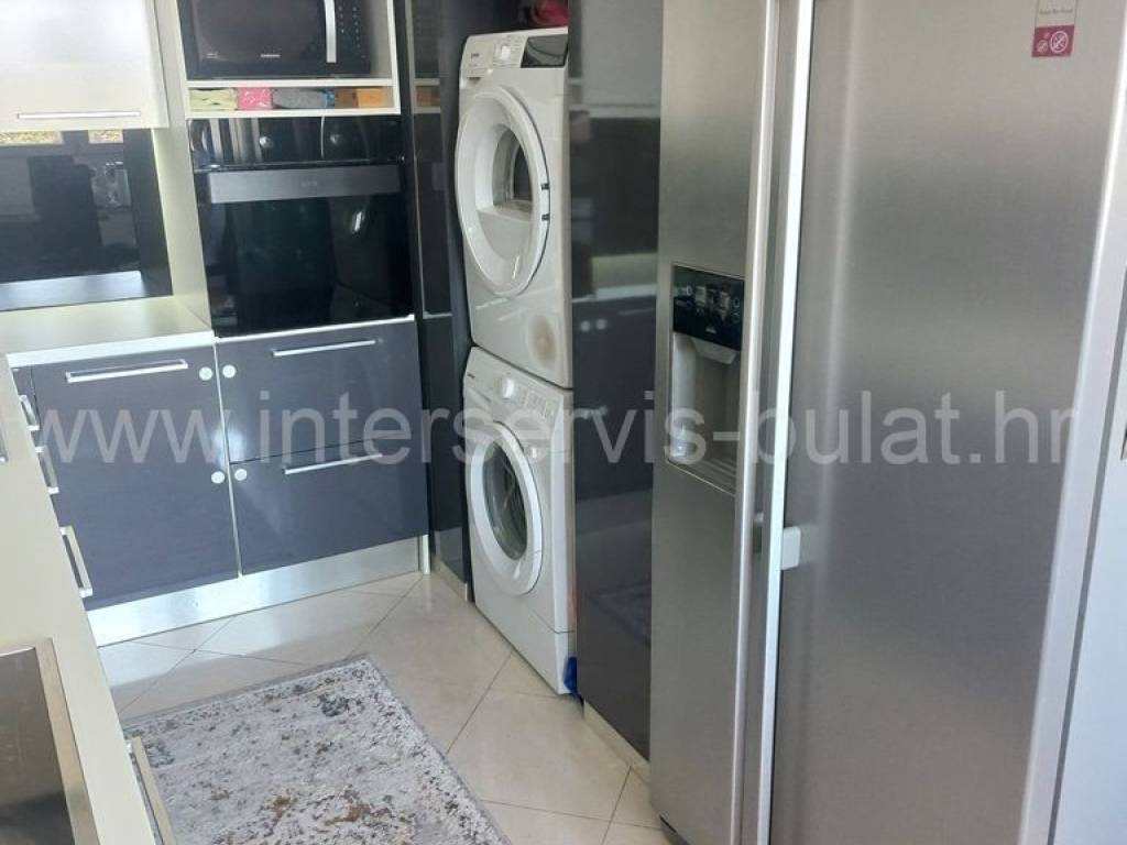 Stan u zgradi, Prodaja, Šibenik, Šibenik