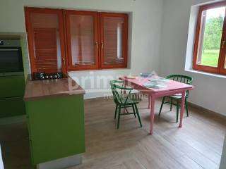 Plaski, Jezero I Dio