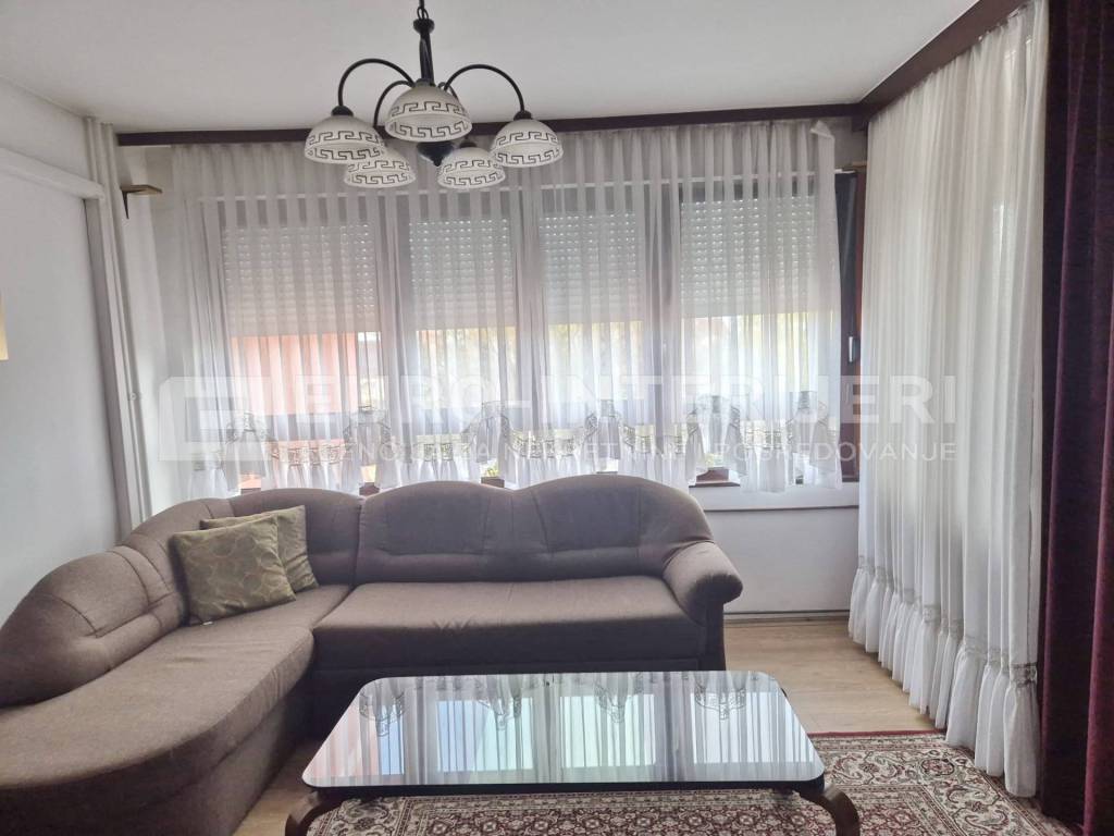 Zagreb, stan za najam Stenjevec - dnevni boravak