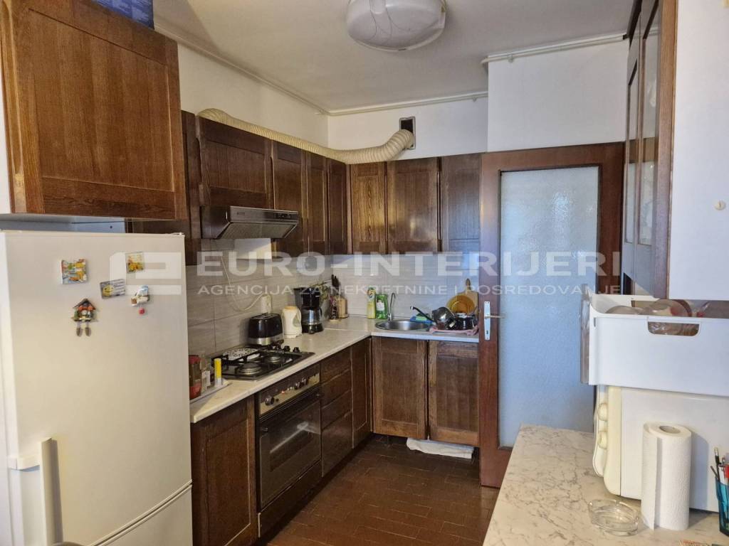 Zagreb, stan za najam Stenjevec - kuhinja