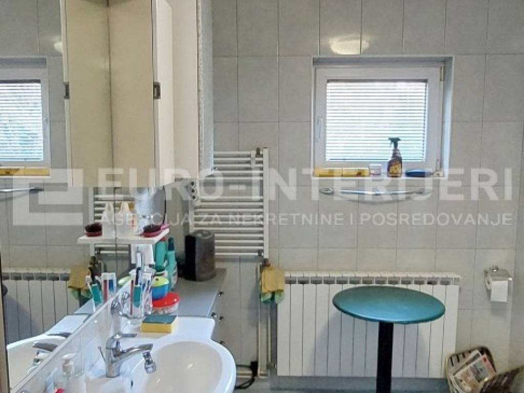 Zagreb, prodaja kuca Podsused - Vrapce - kupaonica