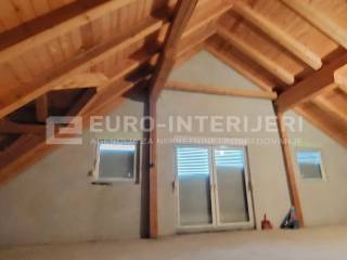 Zagreb, prodaja kuca Podsused - Vrapce - tavan