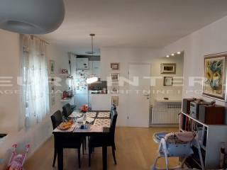 Zagreb, prodaja stana Stenjevec - blagavaonica