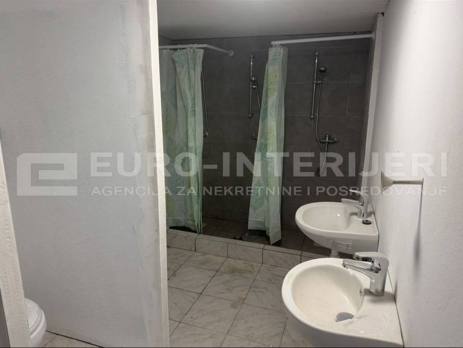 Zagreb, kuca za najamPodsused - Vrapce kupaonica 3