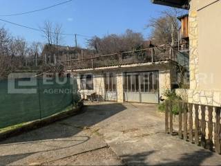 Zagreb, kuca za najamPodsused - Vrapce dvoriste 2