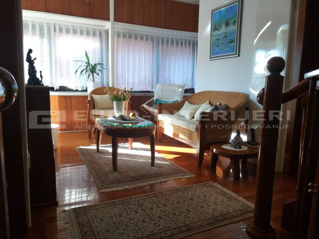 Zagreb, prodaja kuca Maksimir - dnevna soba