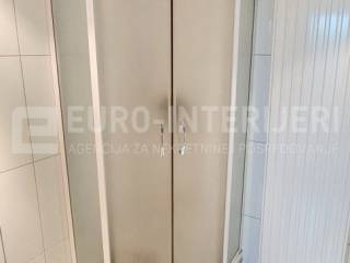 Zagreb, prodaja poslovnog prostora Tresnjevka - jug - Knezija - tus kupaonica